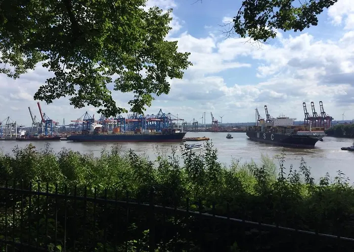 Elbblick Im Haus Luehegarten * Grünendeich